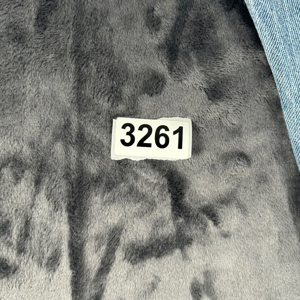 Levi's 501 Original Fit Jeans Mens 33x32 Light Wash Blue Button Fly Straight Leg